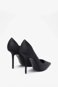 Blade | Black Satin Court Heels With Scallop Edge -Stylixon Sales Store WB CC HR CL128745002 1 scaled