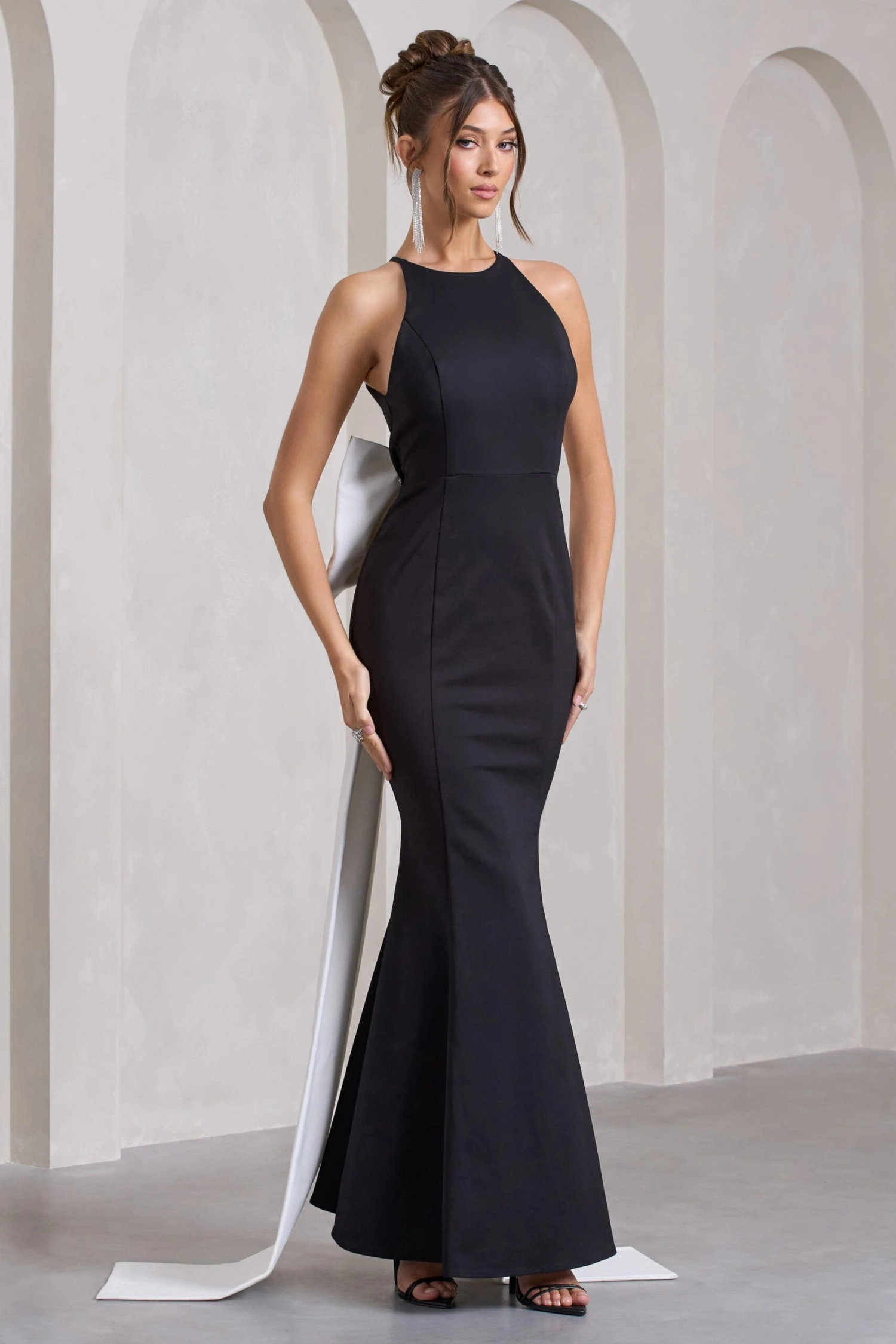 Bestow | Black Open-Back Maxi Dress With Oversized White Bow 5 Bestow | Black Open-Back Maxi Dress With Oversized White Bow - Image 5